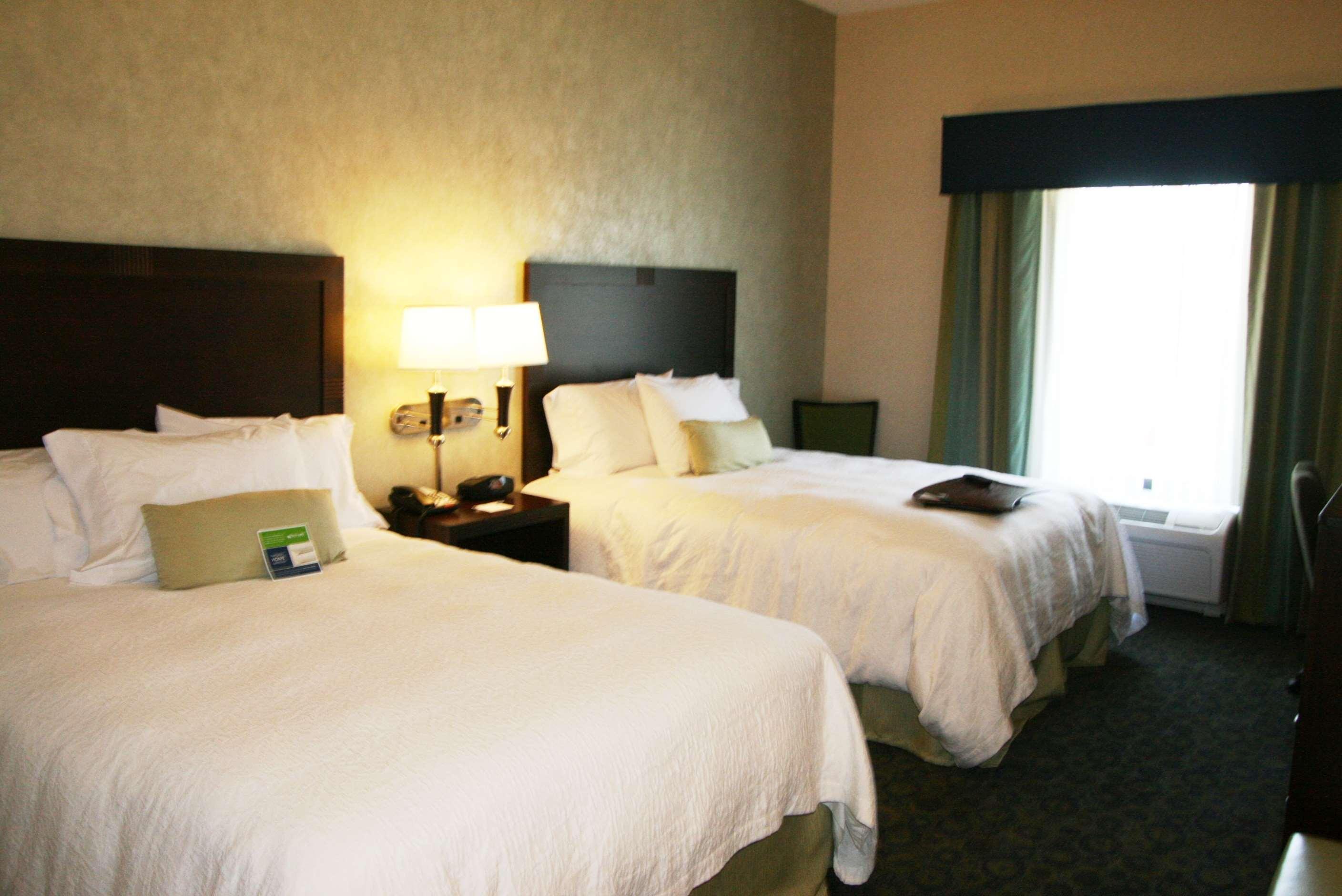 Hampton Inn Мілфорд Екстер'єр фото